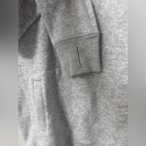 Ivivva by Lululemon Size 14 Heather Gray pullover Crewneck Sweatshirt - Picture 3 of 5